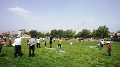 Sarıgöl'de Uçurtma Şenliği