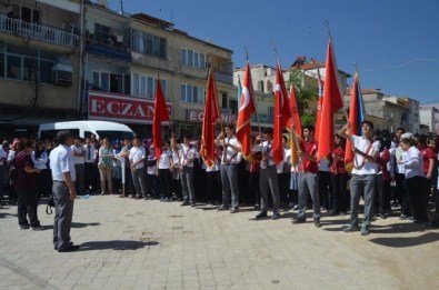 Selendi'de Gençlik Yürüyüşü Yapıldı