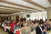 İSMAİL ÖZKAN - Vali Yavuz Engelli Vatandaşlarla Bir Araya Geldi