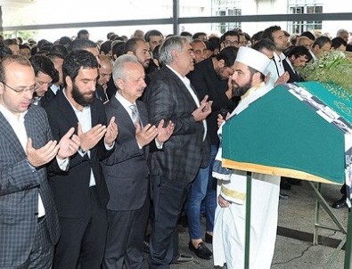 Arda arkadaşını son yolculuğuna uğurladı