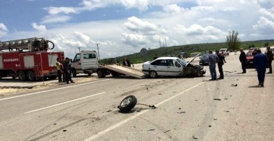 Kastamonu'da İki Otomobil Çarpıştı Açıklaması 5 Yaralı