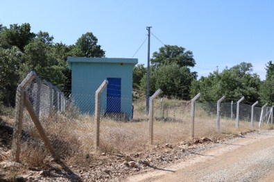 Maski Mahallelere Temiz Su Ulaştırıyor