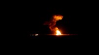 SINIR KARAKOLU - Motor Kısmından Alev Alan Tank Cayır Cayır Yandı
