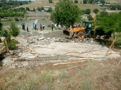 Diyarbakır Zabıtası Kaçak Yapıya Geçit Vermiyor