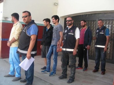 Kuşadası'ndaki Uyuşturucu Operasyonunda 5 Kişi Tutuklandı