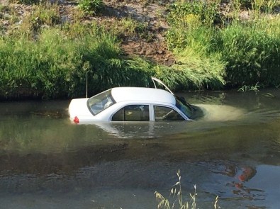 Tavşanlı'da Trafik Kazası Açıklaması 2 Yaralı