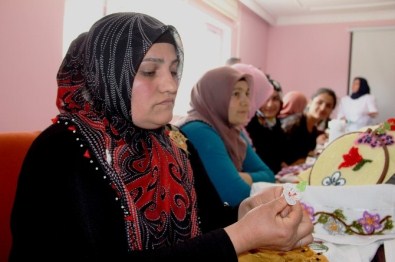 Tuzluca'da 45 Ev Kadını Meslek Sahibi Oldu