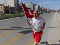 74'Lük Dede Gençler İçin Koştu