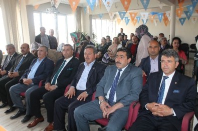 AK Parti Niğde İl Başkanı Emrah Özdemir;