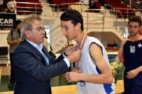 ENDÜSTRI MESLEK LISESI - Aliağalı Sporcular Ödüllerine Kavuştu