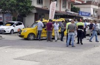 MİNİBÜS ŞOFÖRÜ - Antalya'da Trafik Kazası Açıklaması 11 Yaralı