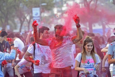 Beşiktaş 'Color Up' Koşusuyla Rengarenk Oldu