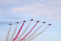 TÜRK YILDIZLARI - Nefes Kestiler !