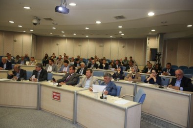 Adapazarı Belediye Meclisi Toplandı