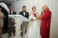 ALTıNOK ÖZ - Başkan Altınok Öz, Genç Çiftlerin Nikahını Kıydı