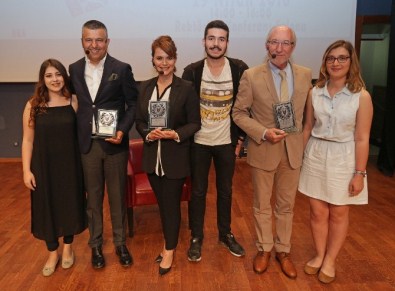 Büyük Şehirlerde Aşık Olmak Zor