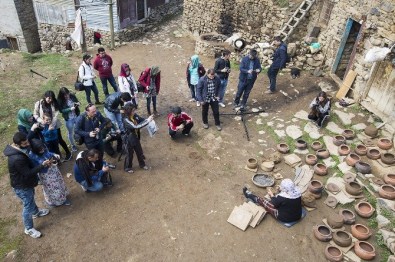 Genç Fotoğrafçılar Gudu Yapımını Fotoğrafladı