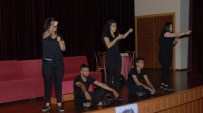 OYUNCULUK - MEÜ'nün İşitme Engelli Öğrencileri Tiyatro Oyunu Sahneledi