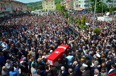 Şehidi Binler Uğurladı