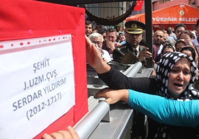 Şehidin Eşi Açıklaması Açın Bakın, O Değildir