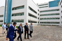 MUAMMER TÜRKER - Vali Türker Yeni Kepez Devlet Hastanesi'nde İncelemelerde Bulundu
