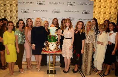 Başarılı 5 Genç Sanat Öğrencisine Yurt Dışı Eğitimi