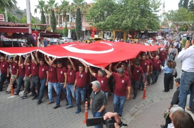Başkan Karaçelik; ''Teröre İnat Hayata Tutunacağız''