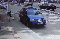 Iraklı Çocuğun 5'İnci Kattan Düşmesi Güvenlik Kamerasında