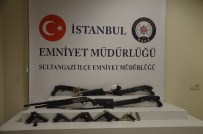 İstanbul'da Çuval İçinde 10 Adet Silah Ele Geçirildi