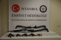 İstanbul'da Çuvaldan 10 Adet Silah Çıktı