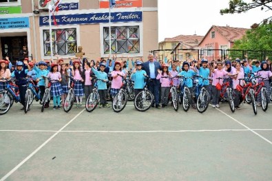 Körfez'de Öğrenciler Yaza Bisikletle Giriyor