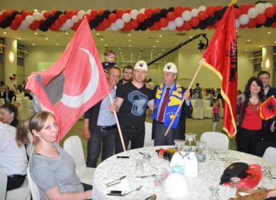 Kosovalılar Aydın'da Bir Araya Geldi