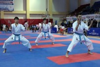 KALICI KONUTLAR - Kulüpler Karate Şampiyonası'nda İlk Güne İstanbul Damgası