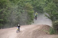 MEHMET OKUYAN - Motokros Ve Dağ Bisikleti Yarışmaları Nefes Kesti
