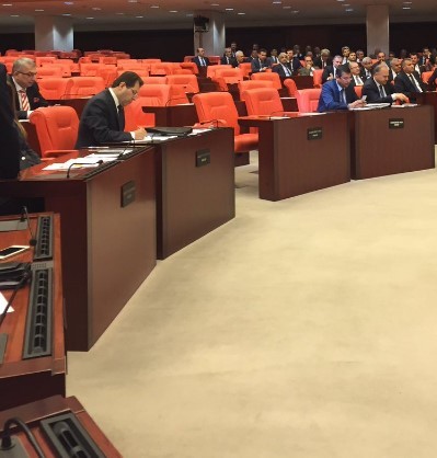 CHP'li vekiller Meclis'i terk etti