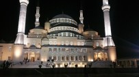 Ankaralılar Berat Kandili'nde Camileri Doldurdu