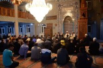 Bitlis'te Berat Kandili Dualarla İhya Edildi