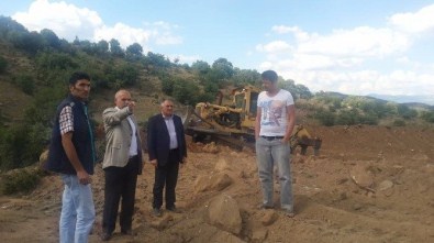 Büyükşehir'den Demirci'de Kırsal Hizmete Devam