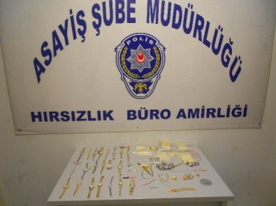 Kuyumcudan Hırsızlık Yapan Şüpheli Kıskıvrak Yakalandı