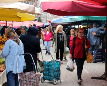 Pazarda Yaz Bereketi