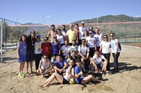 Şampiyon Takımdan Rektör Bircan'a Ziyaret