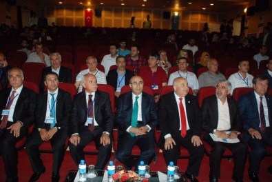 Tarihin Seyri İçinde 'Vakıf Medeniyeti' Sempozyumu