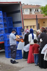 Büyükşehir'den Dar Gelirliye Ekmek