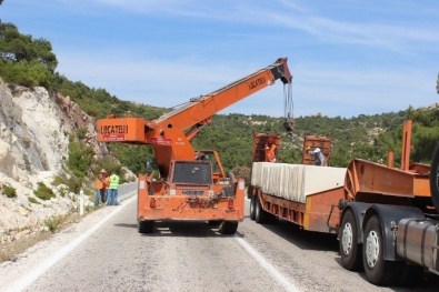 Foça Karayolu Güvenli Hale Getirildi