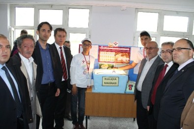 Akdağmadeni İlçesinde TUBİTAK Bilim Fuarı Yoğun İlgi Gördü