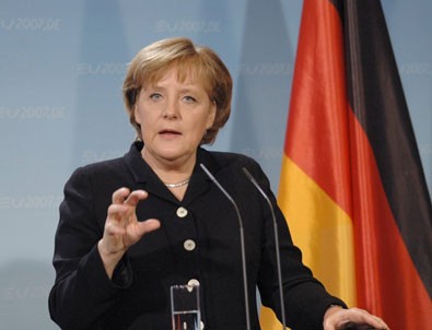 Angela Merkel'den 'vize' açıklaması