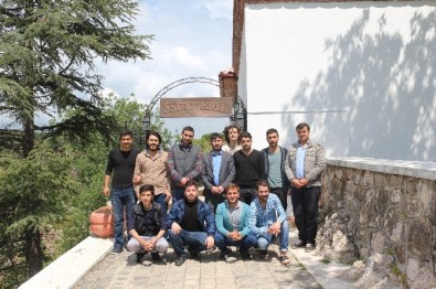 Bilecik Mostar Gençlik Gönüllüleri Tarihi Mekanlara Gezi Düzenledi