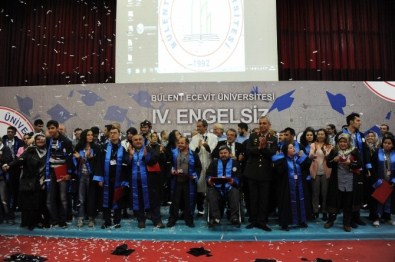 Bülent Ecevit Üniversitesi'nden 4. Engelsiz Üniversite Mezuniyet Töreni
