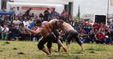 Döşemealtı'nın Başpehlivanı Ali Gürbüz
