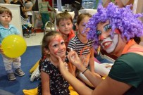 ŞİŞME OYUN PARKI - Konyaaltı Mutlu Çocuklar Fuarı'na Büyük İlgi